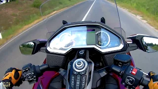 Honda Gold Wing Tour DCT 2018 teszt - Onroad.hu