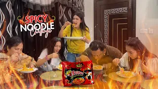 SPICY NOODLES CHALLENGE 2X 🌶 🌶  | Mom Team VS Dad Team 🔥😂