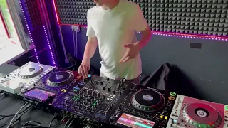 2x CDJ-3000, 2000NXS and A9 | Tech House