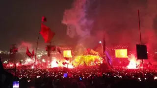 Coldplay - Fix You @ Glastonbury 2016