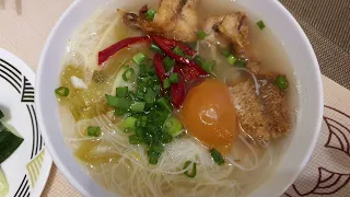 Fish head noodles | Sourish soup noodles to open up your appetite (ingredient list provided)