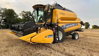 żniwa 2023 jęczmień jary new holland TC 5.90