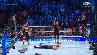 The Bloodline atacan a The New Day & Ridge Holland & Butch - WWE Smackdown 04/11/2022 (En Español)