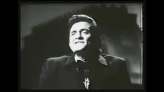 Johnny Cash - This Land Is Your Land (Live at Kraft Music Hall, 1969)