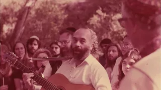 Rabbi Shlomo Carlebach  Sing the Song of Shabbos | רבי שלמה קרליבך שר את השיר של שבת