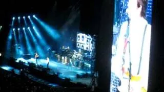 Paul McCartney at Citi Field on 7/21/09 performing "I Got A Feeling"