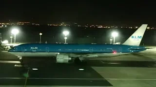 KLM 777-200ER Arrived in Cape Town International Airport