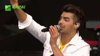 DNCE   Doctor You LIVE @ V FESTIVAL 2016