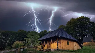 CANICULĂ ȘI FURTUNĂ CU FULGERE | DEZASTRU ÎN SOLAR - S3e41