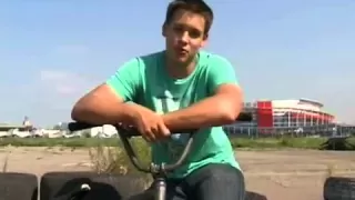 Обучение трюкам на Bmx - How to Bunny Hop Bar Spin.flv