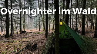 Geheimer Overnighter im Wald: Unvergessliches Outdoor-Abenteuer mit Tarp!