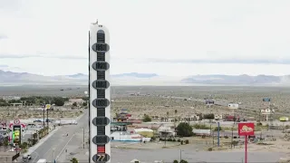 Small California town is home to the world's tallest thermometer | Bartell's Backroads