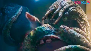 Mutant octopus pierces his body! | The Antarctic Octopus | YOUKU MONSTER MOVIE