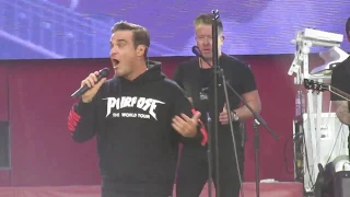 Robbie Williams - Angels (Live at One Love Manchester)