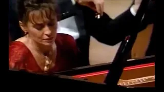 MARIA JOAO PIRES  "Mozart Concerto for Piano & Orchestra No 17" (Andante)