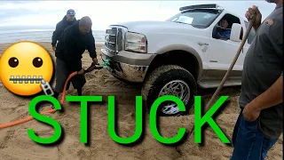 STUCK Ford truck with toyhauler Memorial day weekend.  Pismo Beach Dunes dunas toys