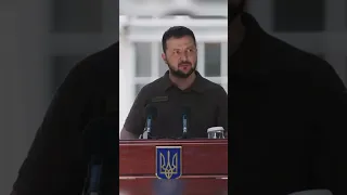 Спочатку вони тебе не помічають, а зрештою програють! ЗЕЛЕНСЬКИЙ vs ПУТІН #shorts