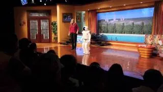 Asimo at Disneyland