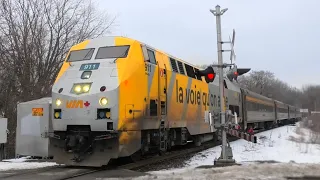 [4K] Coming ’Round the Corner! | VIA 911 at the Front Ave. Railroad Crossing in Brockville Ontario