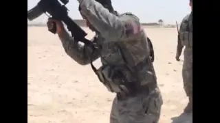 The Shmoney Dance made it to Iraq