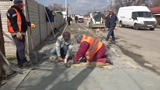 Кладём тротуарную плитку и благоустройство в посёлке Гвардейское. Крым - 27 марта 2019 год
