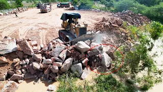 OMG!! Amazing Mighty KOMATSU Bulldozer Force Huge Stones Into The Water Land Fill & Clearing Mud