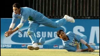 Mohammad Kaif unbelievable catch.....brilliant//INDIA vs PAKISTAN odi match