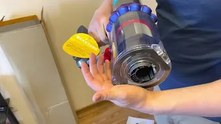 Обзор на пылесос Dyson V15 Absolute. Как отличить оригинал от подделки