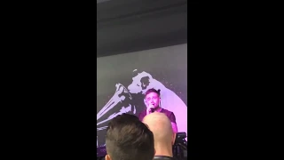 Liam Payne: Strip That Down (Acoustic). HMV Vault, Birmingham, 11.10.2019.