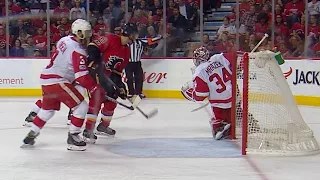 11/09/17 Condensed Game: Red Wings @ Flames