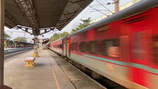 12633 Kanyakumari Express thrashing Chrompet at high speed