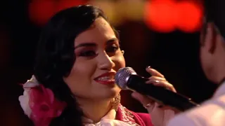 Amanecí en tus Brazos cantan Lluvia Vega y Ruben Sandoval en La Voz US