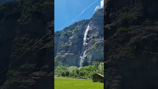 Лаутербруннен-долина Водопадов, Швейцария. Switzerland- Lauterbrunnen. Waterfalls walley.