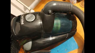 Philips FC 8732 Vacuum Cleaner finally BURNED