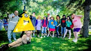 Gravity Falls cosplay ENG SUB (Гравитация упала и поднимается с колен)