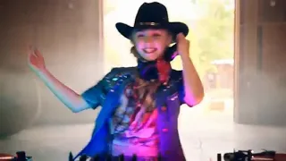 KIDZ BOP Kids- Old Town Road (Official Music Video) [KIDZ BOP 40]