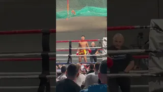 Muay Thai Fighter Kamaal Chamberlain with a sick KO at Muay Thai Addict League