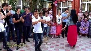 Супер танцы на свадьбе в Чечне  Зажигательная лезгинка