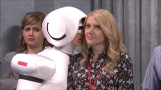 Kate McKinnon Breaking Character