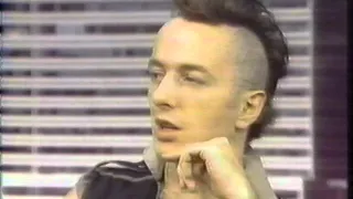 Joe Strummer & Paul Simonon on CBS New York News 1982