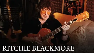 Ritchie Blackmore received an amazing gift from his idol Duane Eddy (January 31, 2023)