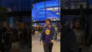 Lakers fans need to show up for game 3 in LA