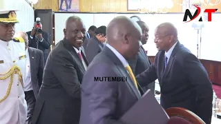 SEE PRESIDENT RUTO'S AIDE DE CAMP FORCED TO PUSH DEPUTY PRESIDENT  TO MAKE WAY FOR PRESIDENT RUTO