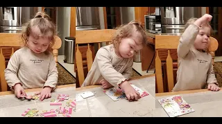 Моя внучка Лия собирает паззлы. My granddaughter Leah collects puzzles. Erie, PA USA.