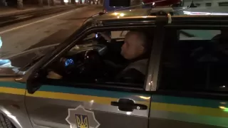 ГАИ Донецка ночью кладет на ПДД