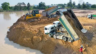 Good Bulldozer Operator   Trucks Too,Bulldozer SHANTUI DH 17C3 Push Soil In Water And DumpTruck25TON