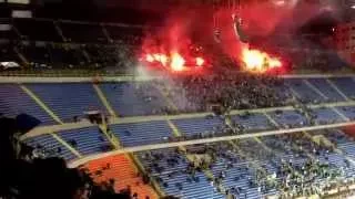 Saint-Étienne Away Fans Using Flares vs Inter Milan - UEFA Europa League