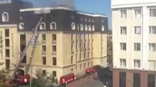 Гостиница загорелась в центре Астаны (видео)