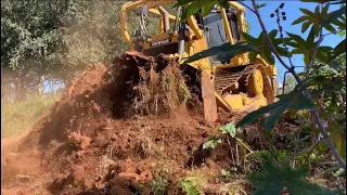 Washed out track repair with Caterpillar D6Txl