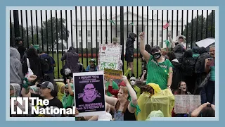 Thousands march on White House for abortion rights in US